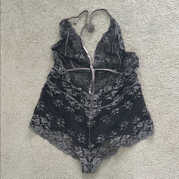 Free people Intimately Anthropologie Lace Halter Bodysuit in Black and Gray M - Picture 3 of 6